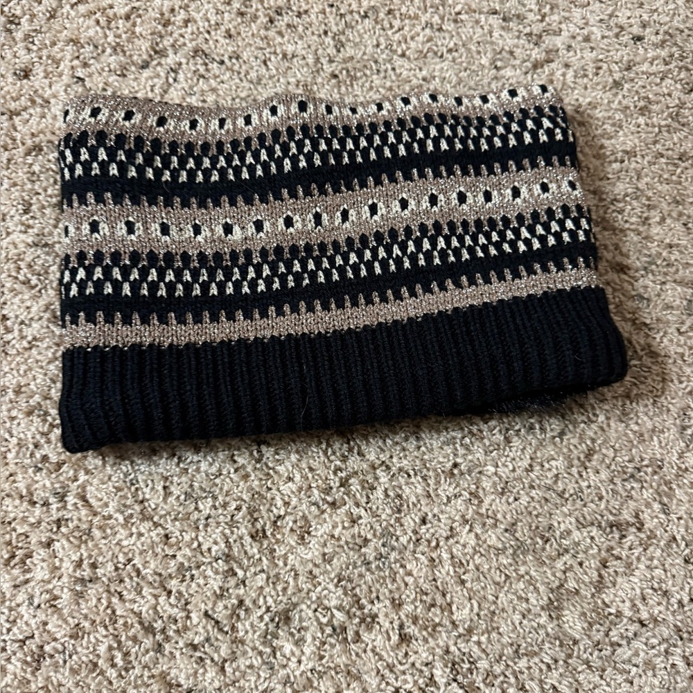 Banana Republic Black Faux Fur and Metallic Snood